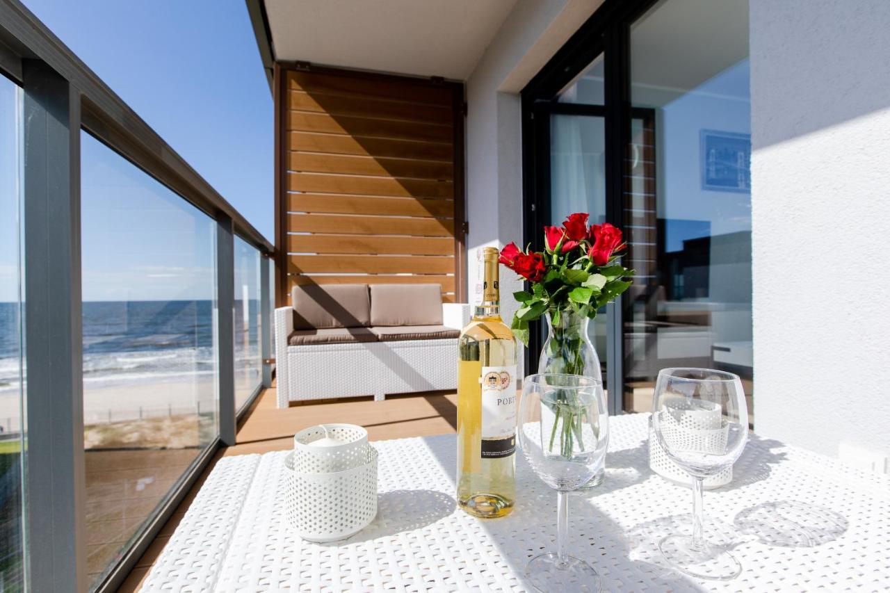 Apartament Blekitny Gardenia Dziwnow Z Widokiem Na Morze Epapartamenty Buitenkant foto